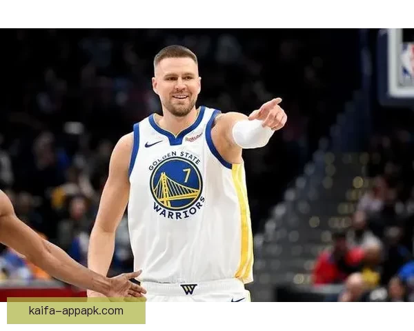 波尔津吉斯称球队队医塞莱布里尼为史上最佳 右手腕伤势影响三分投篮节奏 波尔津吉斯称球队队医塞莱布里尼为史上最佳 右手腕伤势影响三分投篮节奏