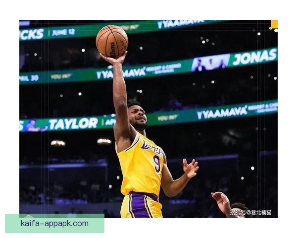 勒布朗三双助湖人轻取奇才迎来三连胜 里夫斯贡献19分9助布朗尼得6分